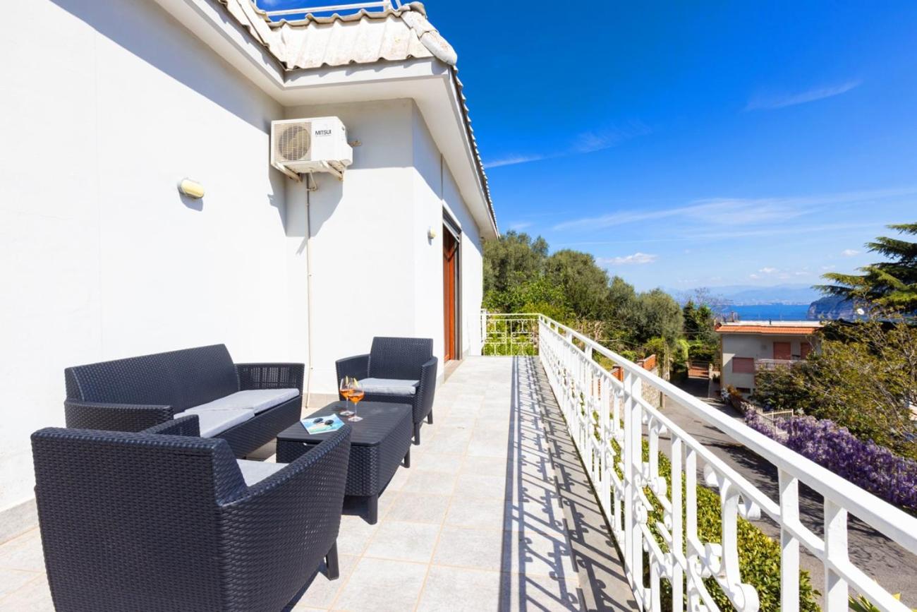 Estate4home - Louise Villa