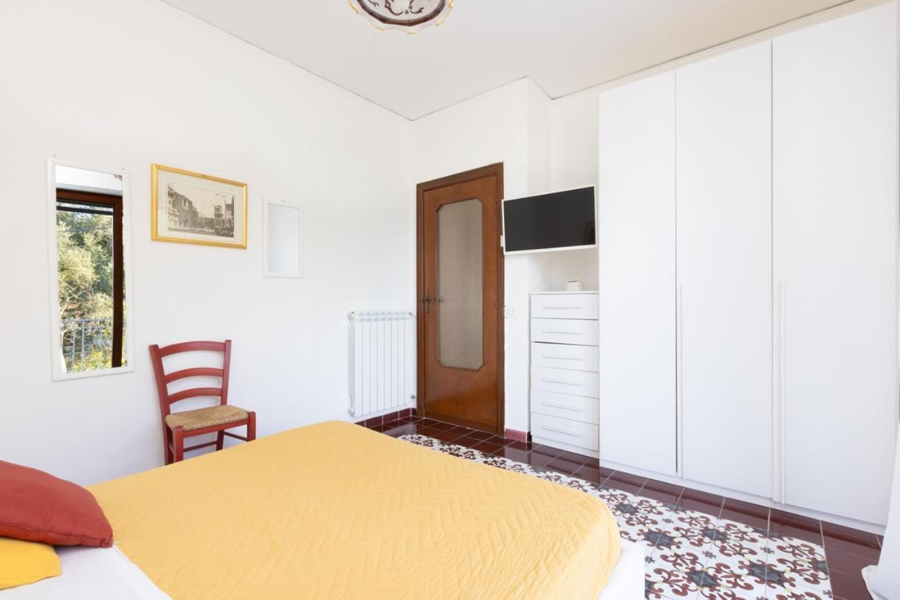 Estate4home - Louise Villa Sorrento