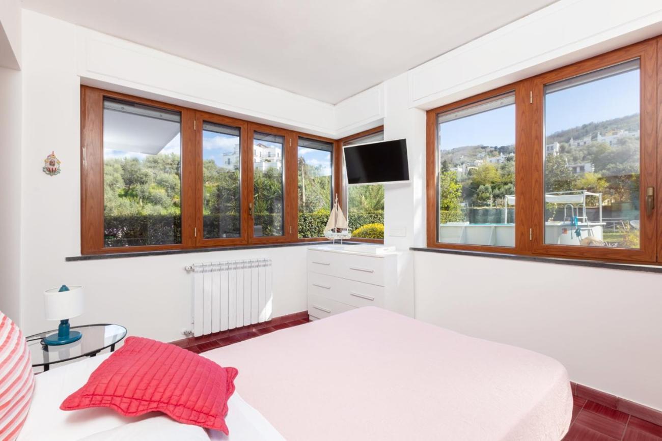 Estate4home - Louise Villa Sorrento