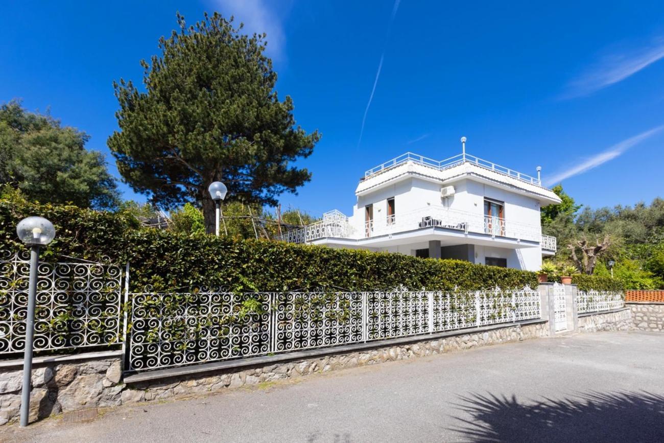 Estate4home - Louise * Sorrento